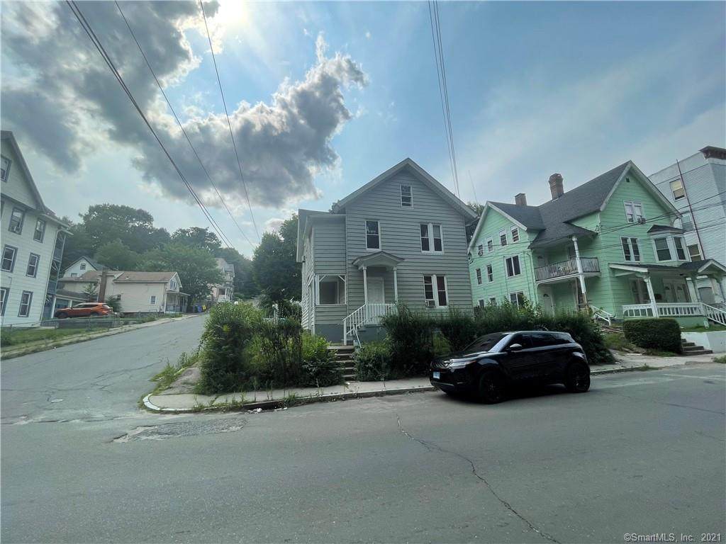 112 Charles Street - Photo 1
