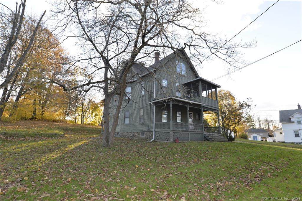 31 Colonial Street - Photo 1