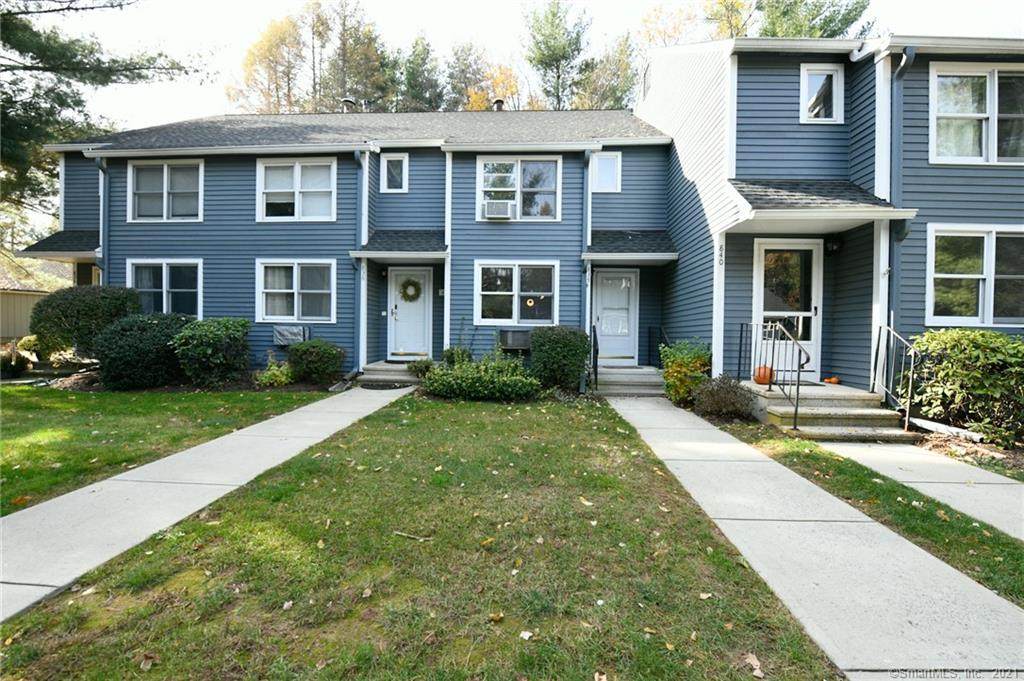 838 Greens Loop - Photo 1