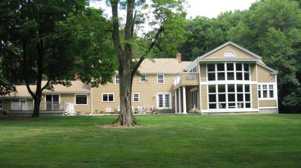 11 Highview Drive - Photo 1