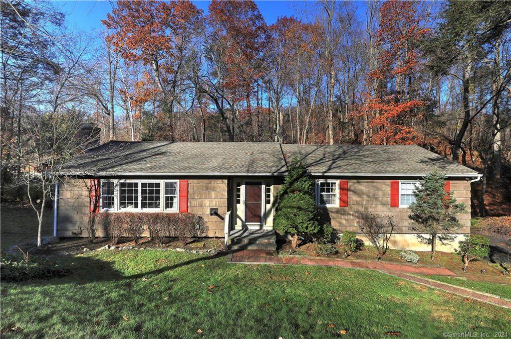 728 Greenbrier Drive - Photo 1