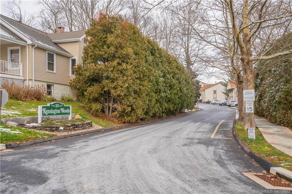 33 Langdon Court - Photo 1