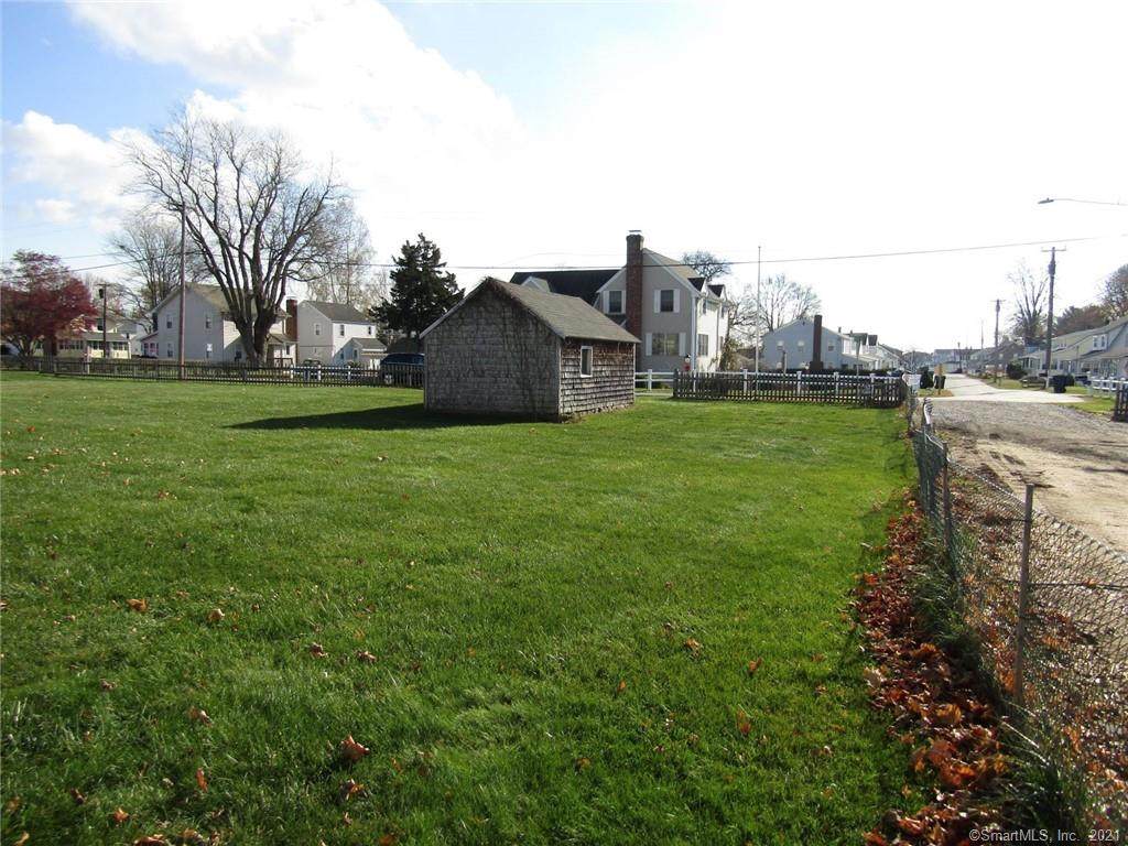 4 Howard Road - Photo 1