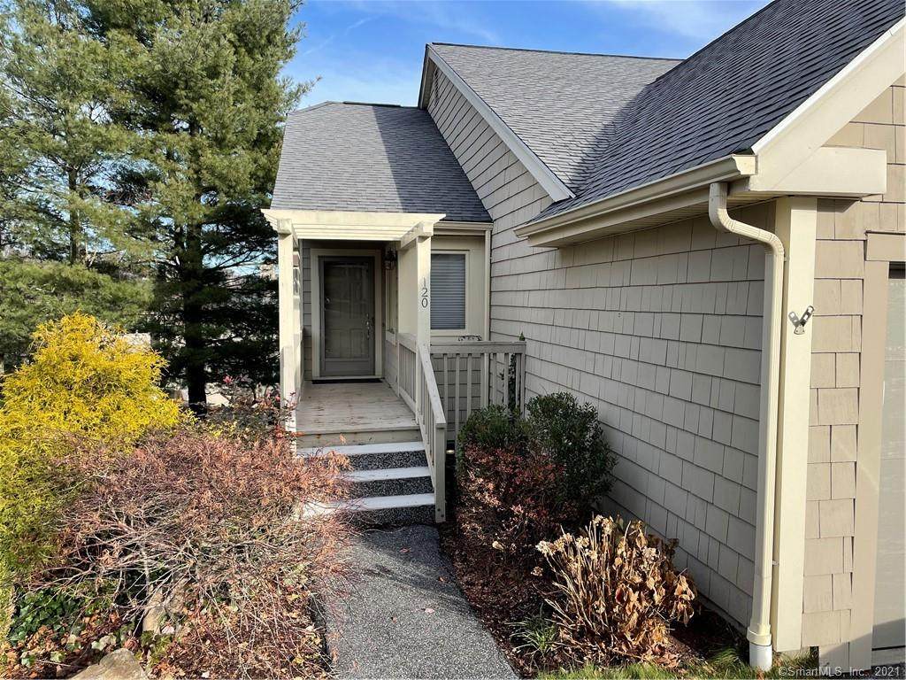 12 Boulevard Drive - Photo 1
