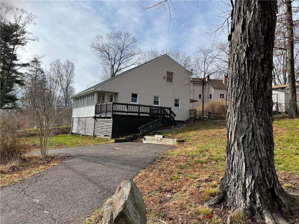 9 Massasoit Road - Photo 1