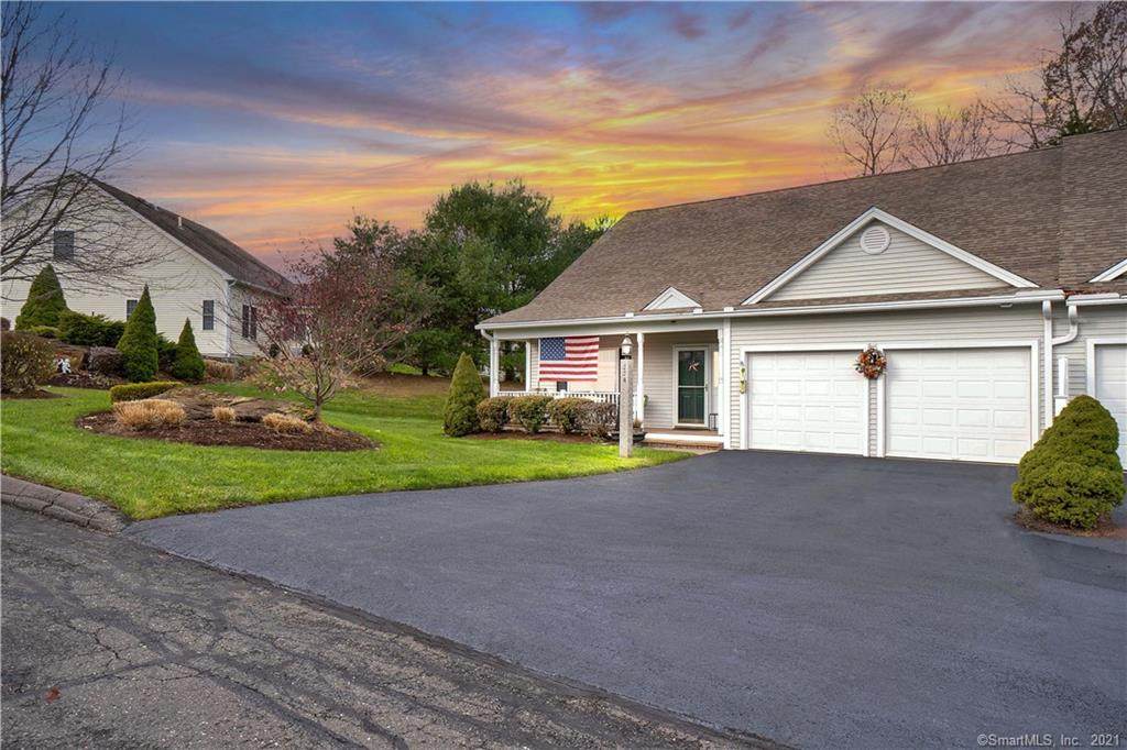 224 Woodlawn Drive - Photo 1