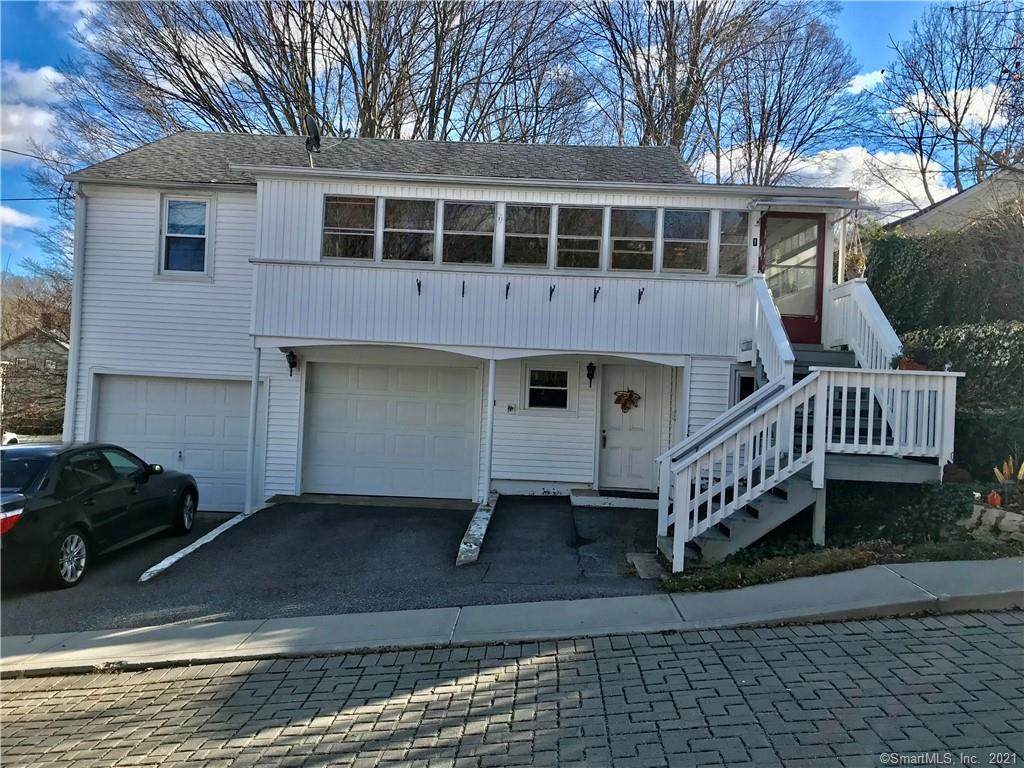 1 Maple Avenue - Photo 1