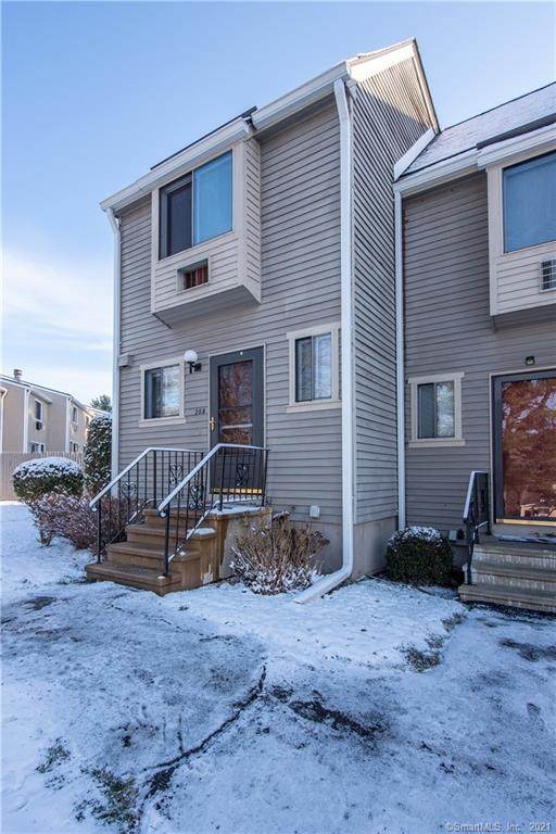 560 Yale Avenue - Photo 1