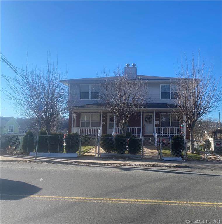 1052 Baldwin Street - Photo 1