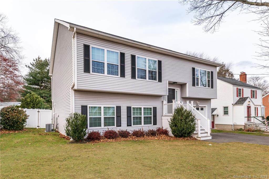 910 Lakeside Drive - Photo 1