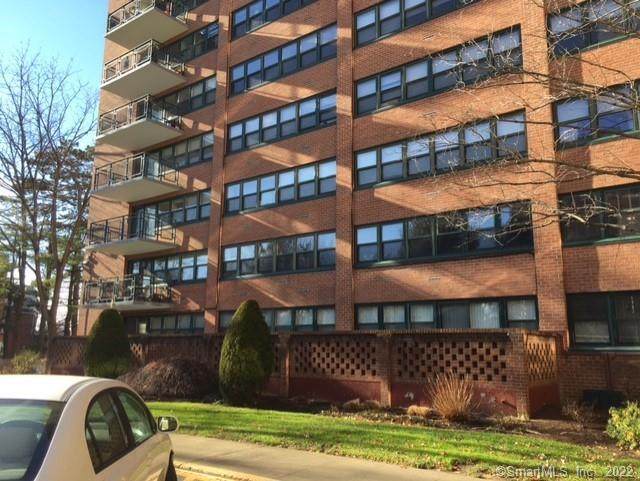 31 Woodland Street - Photo 1