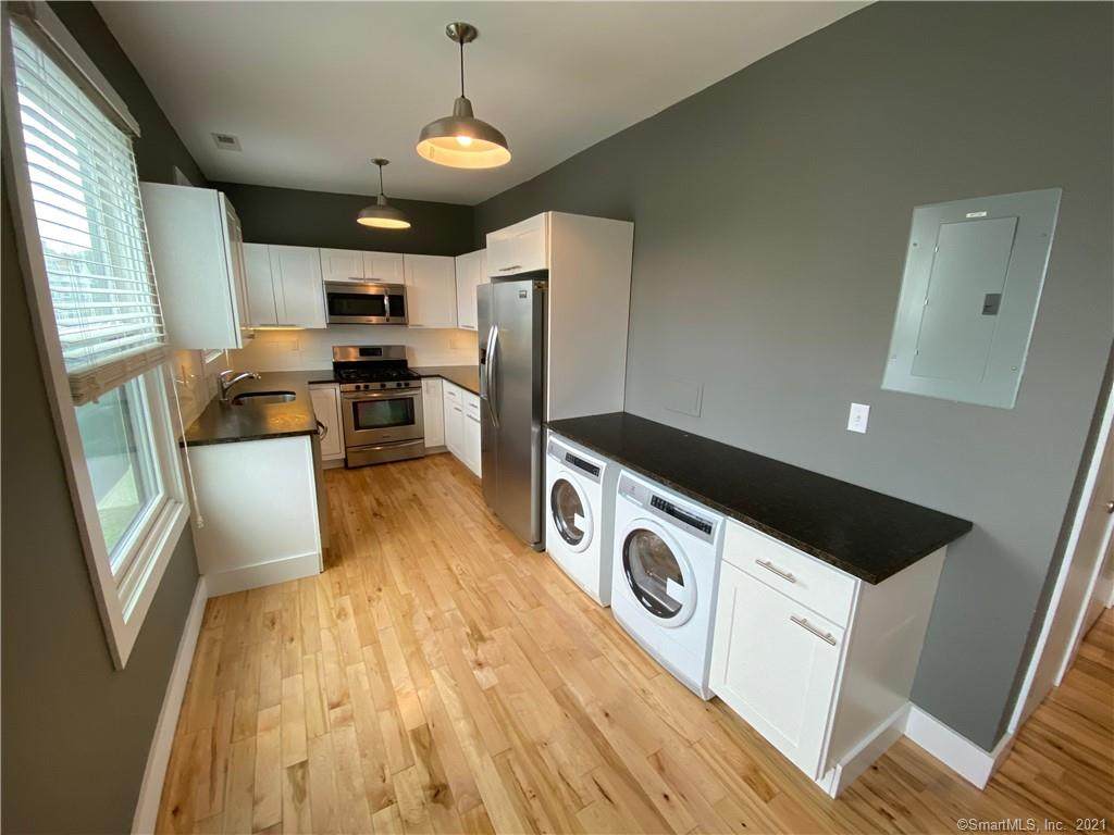 320 Ashmun Street - Photo 1