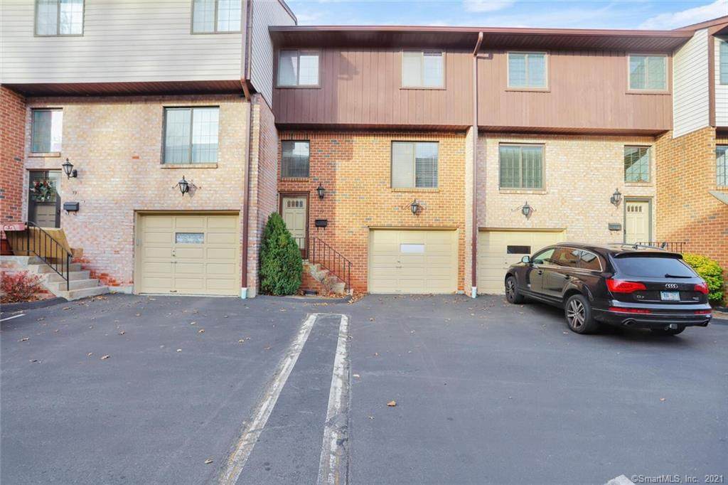 237 Strawberry Hill Avenue - Photo 1
