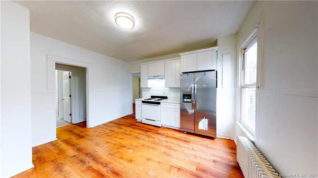 960 State Street - Photo 1