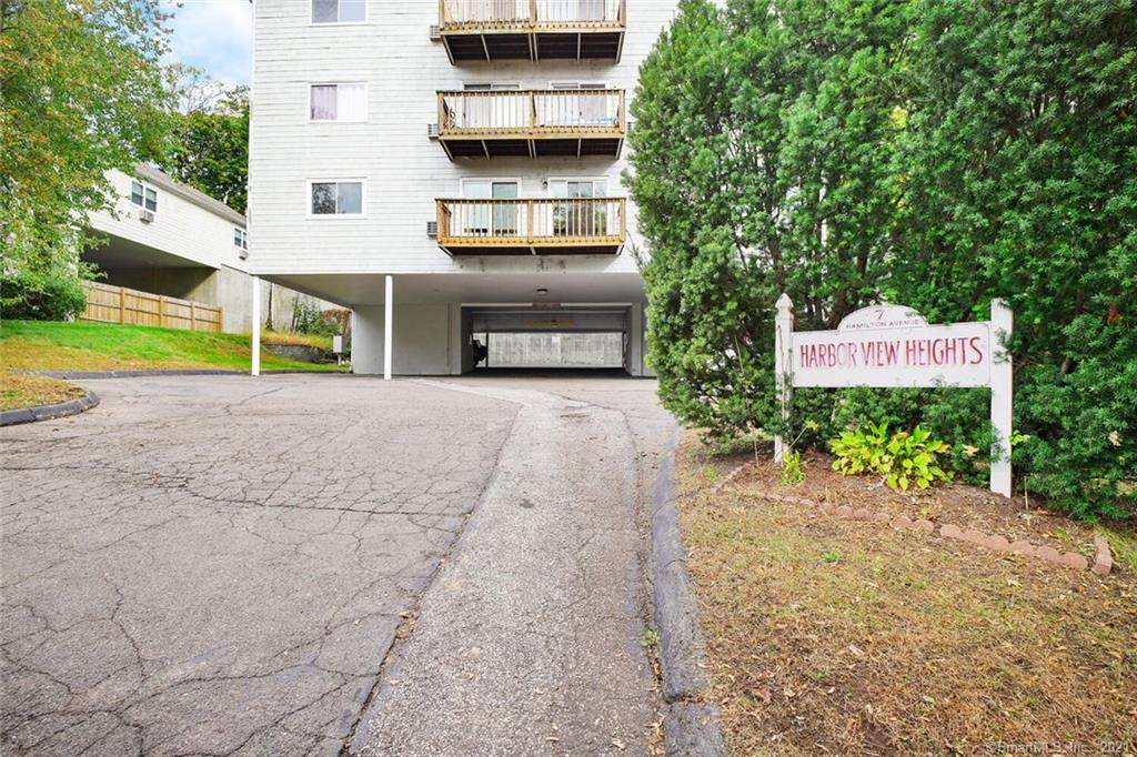 7 Hamilton Avenue - Photo 1