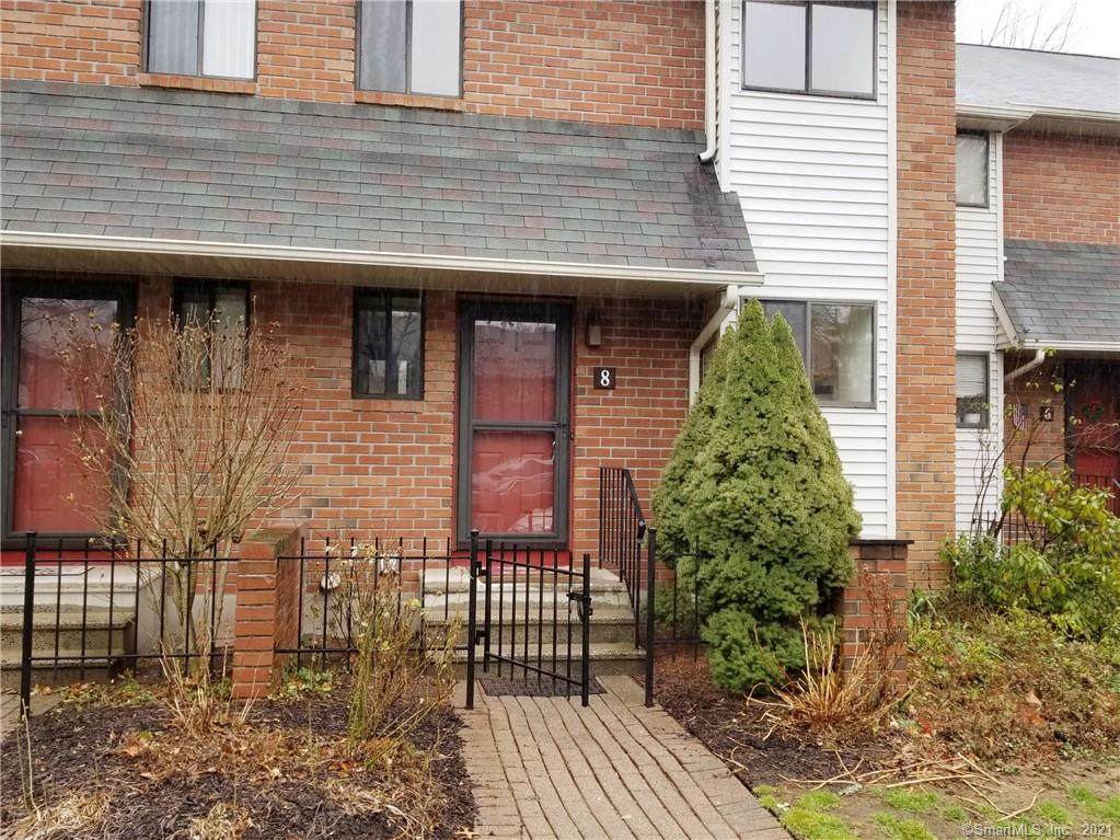 8 Kingsley Court - Photo 1