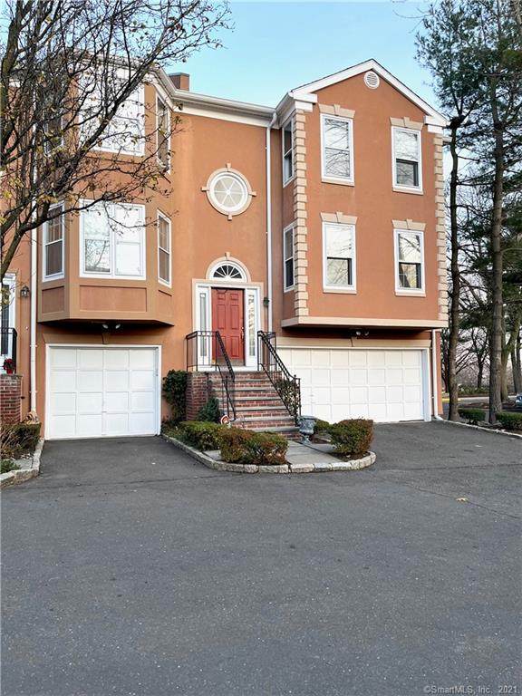 2675 Park Avenue - Photo 1