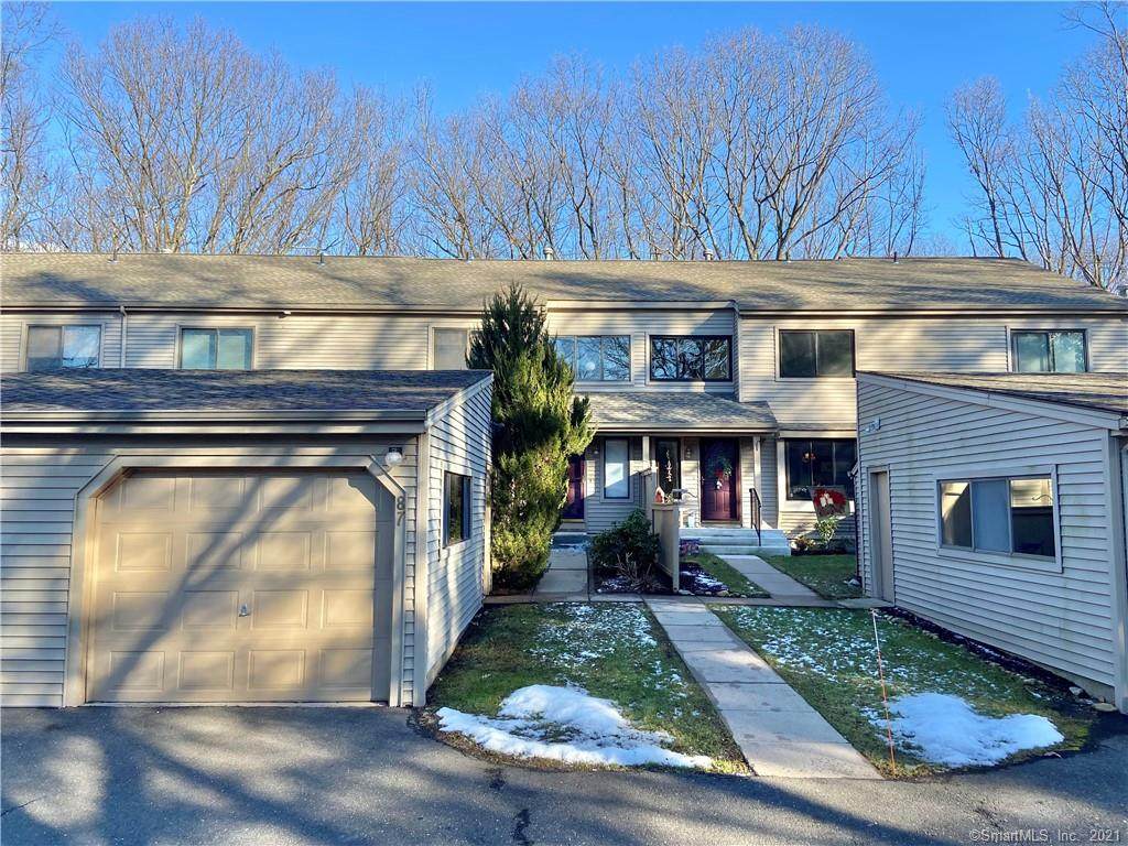 87 Farmington Chase Crescent - Photo 1