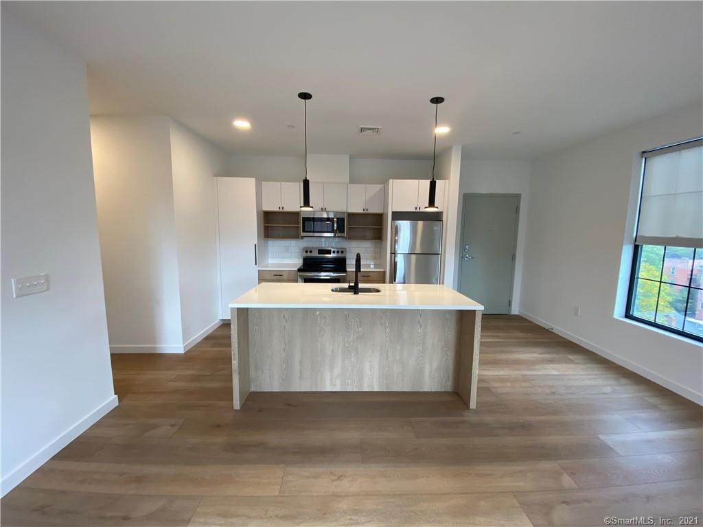 104 Howe Street - Photo 1