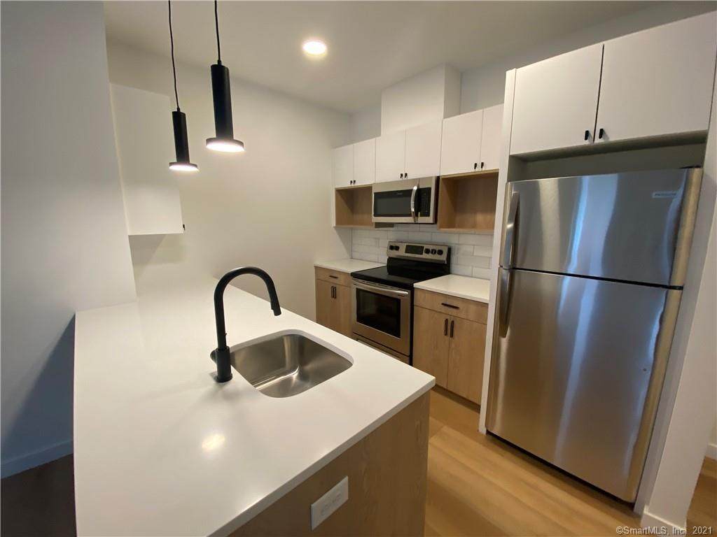 104 Howe Street - Photo 1