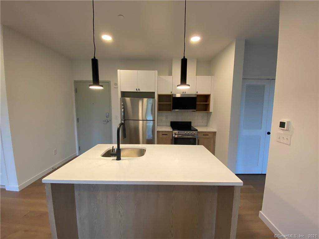 104 Howe Street - Photo 1