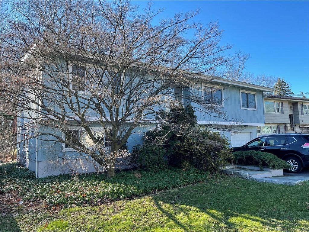 10 Surrey Drive - Photo 1