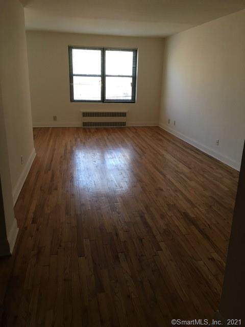 122a Hoyt Street - Photo 1