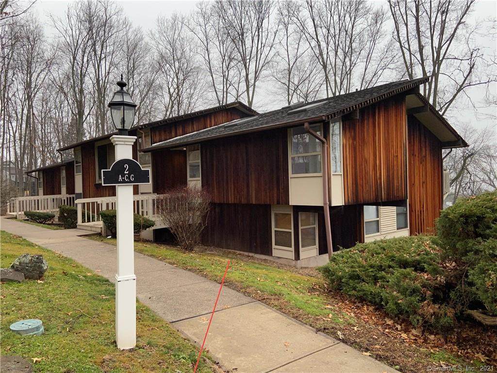 2 Country Squire Drive - Photo 1