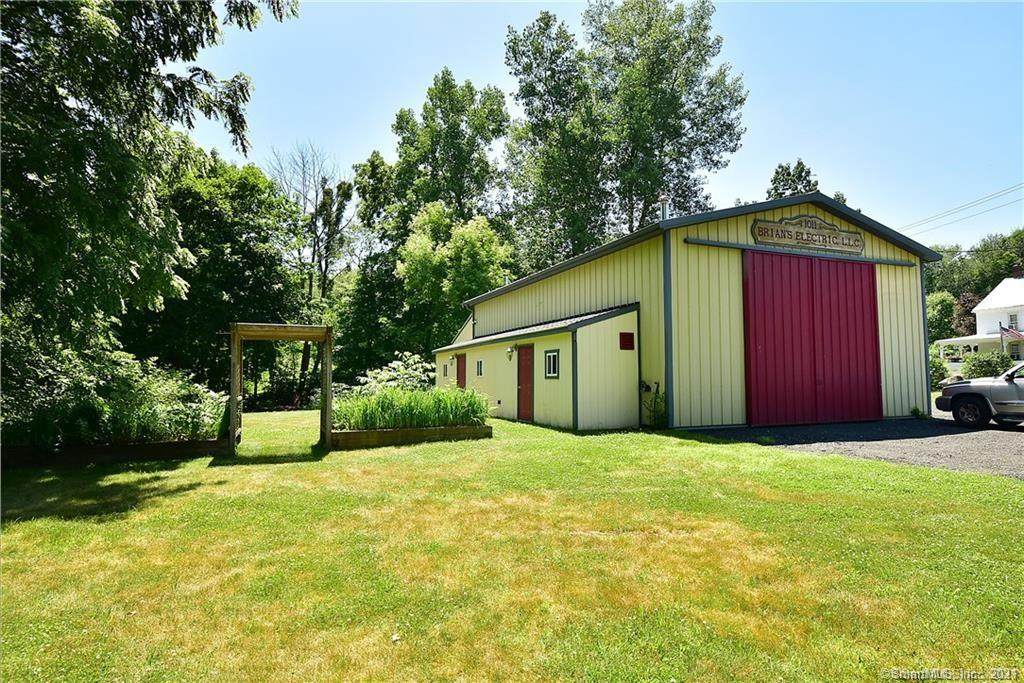 1011 Main Street - Photo 1