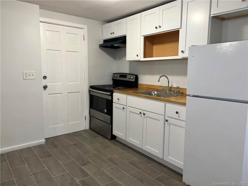 41 Waterbury Road - Photo 1