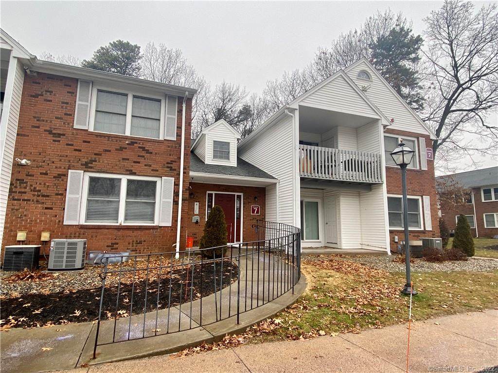 7 Concorde Way - Photo 1