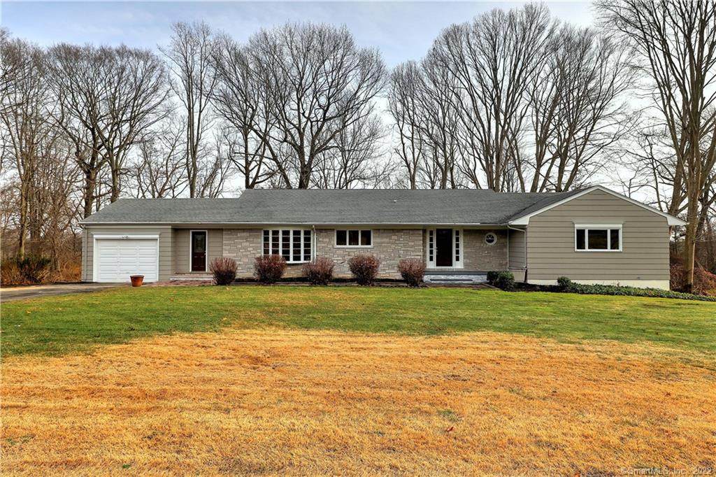 501 Summit Drive - Photo 1