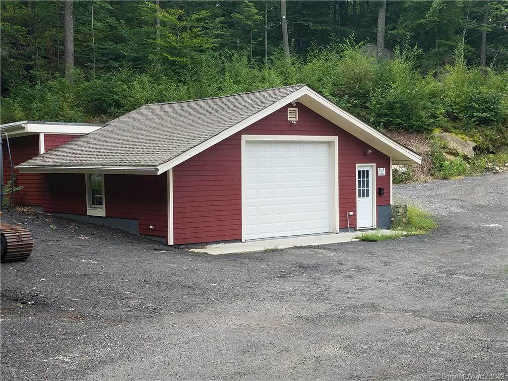 134 Nashville Road - Photo 1
