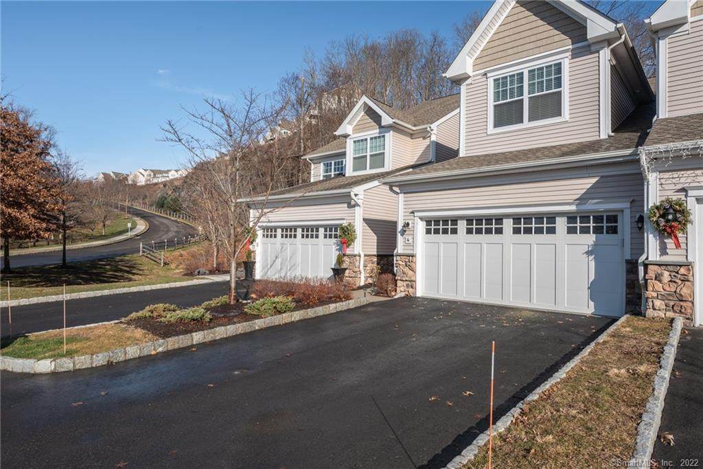 4 Hunting Ridge Lane - Photo 1