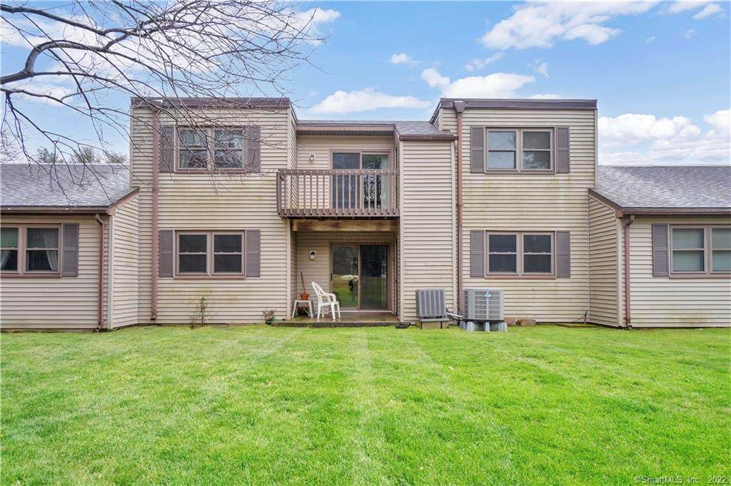 107 Twin Circle Drive - Photo 1