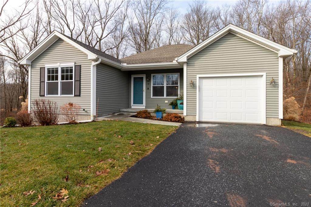 9 Hickory Trail - Photo 1