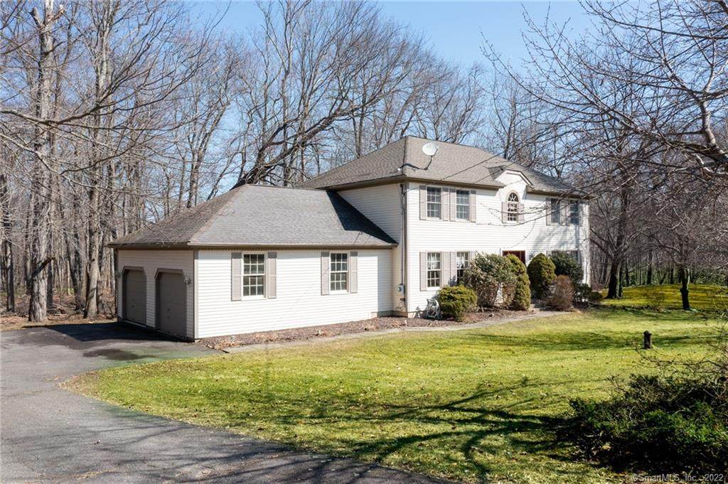 19 Alison Court - Photo 1