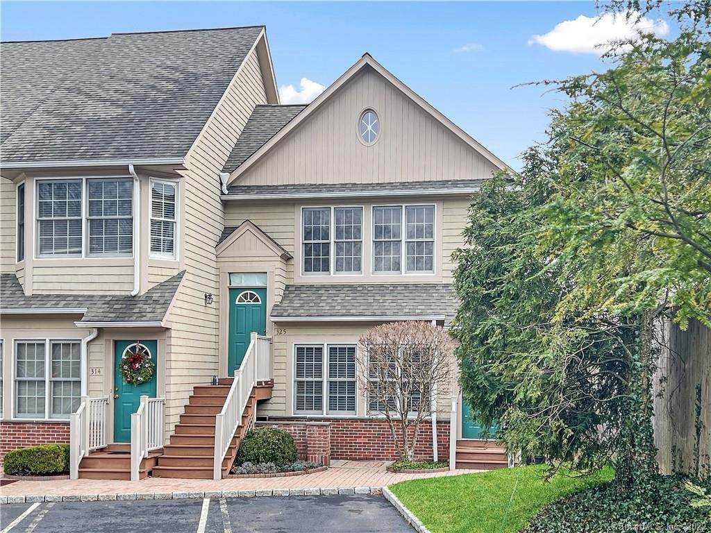 81 Locust Avenue - Photo 1