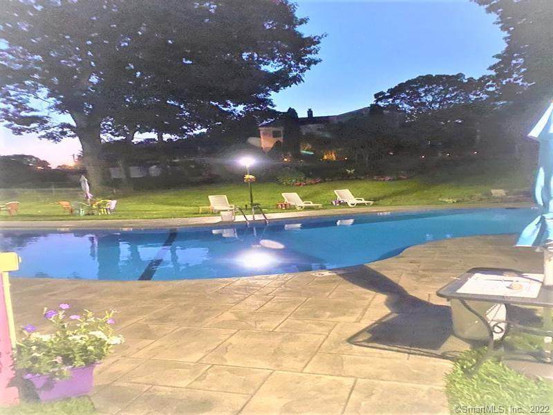 375 Captain Thomas Boulevard - Photo 1
