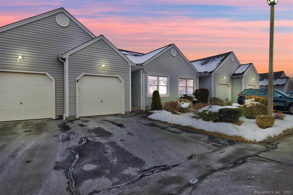 936 Sweetheart Path - Photo 1