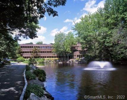 2 Greenwich Office Park - Photo 1