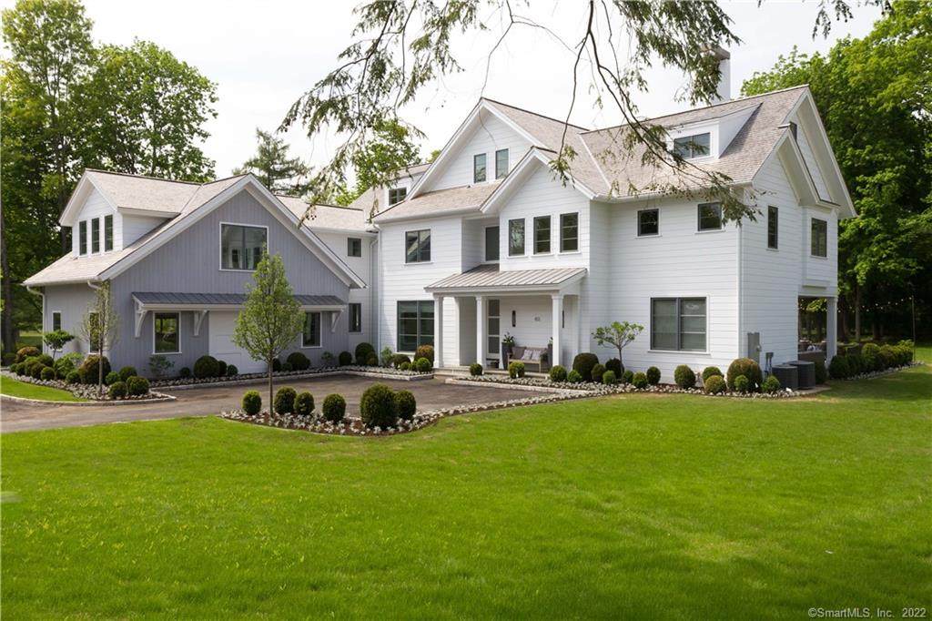 10 Greenwood Lane - Photo 1