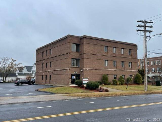 3018 Dixwell Avenue - Photo 1