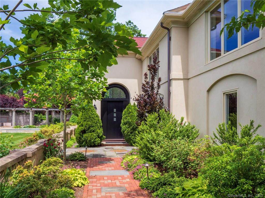 10 Bluewater Hill - Photo 1