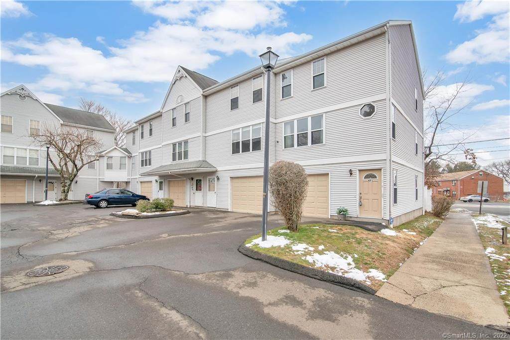 471 Middletown Avenue - Photo 1