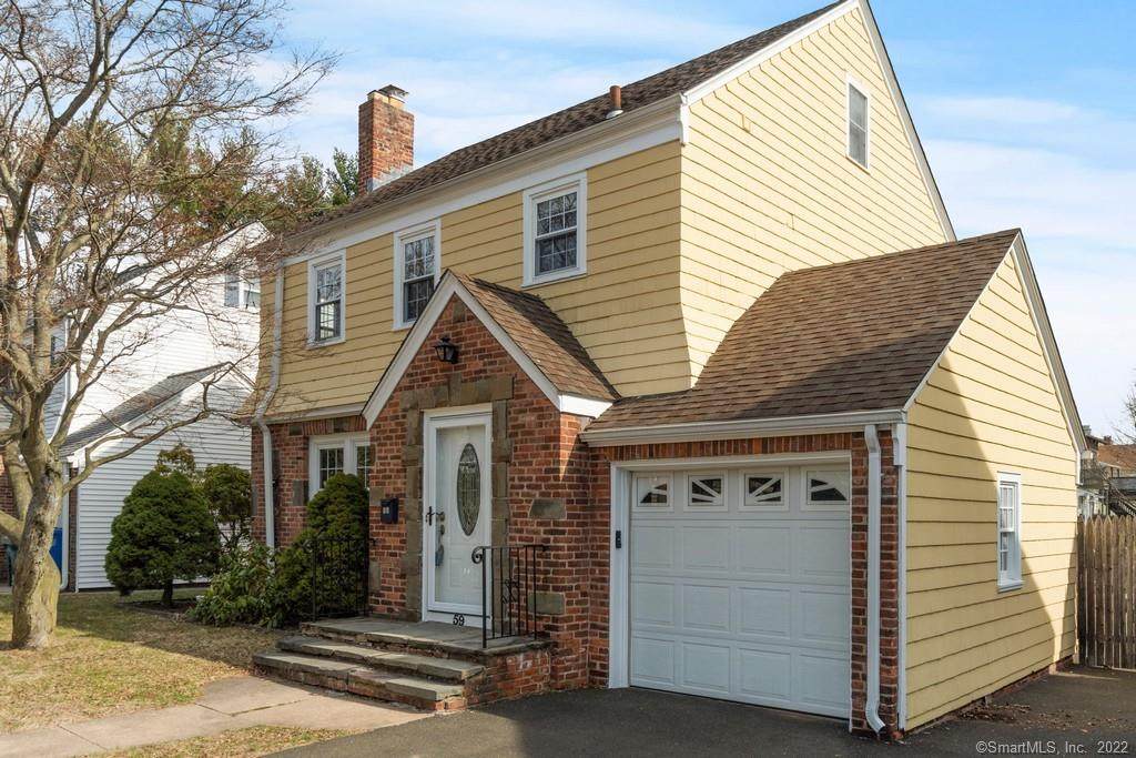 59 Paramount Avenue - Photo 1