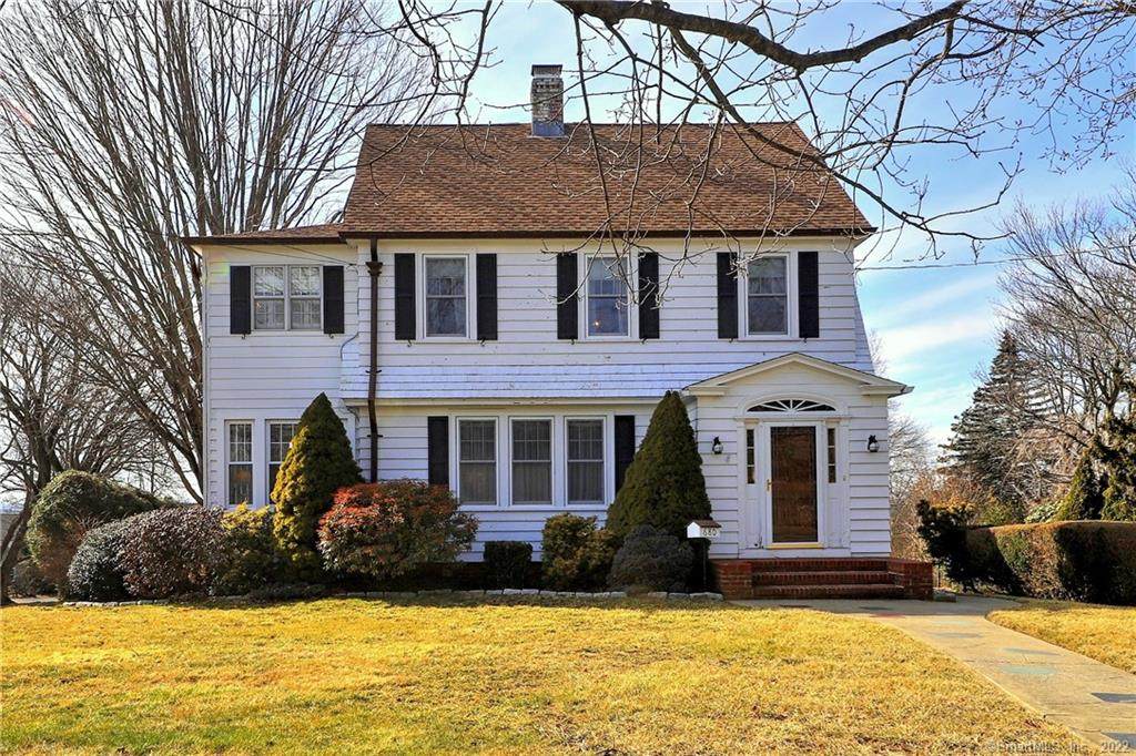 680 Townsend Avenue - Photo 1