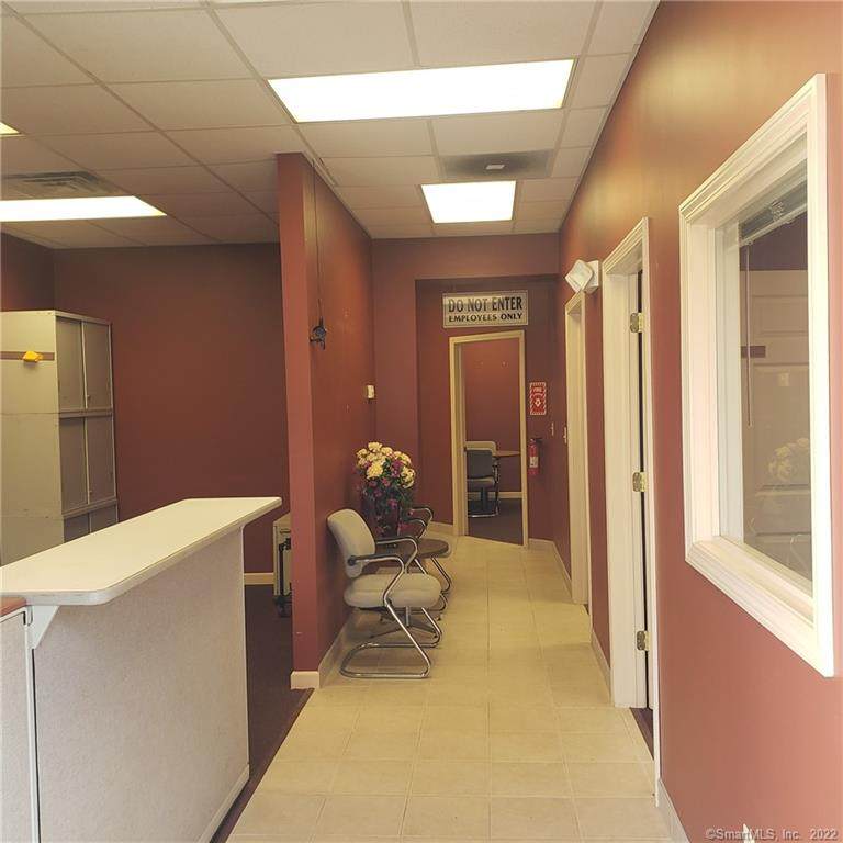 106 West Stafford Road - Photo 1