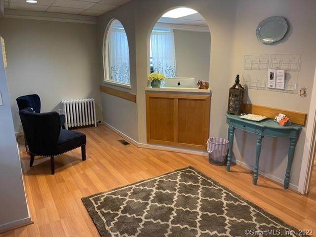 185 Albert Street - Photo 1