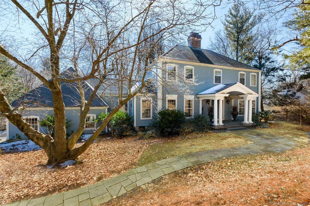 11 Surrey Glen - Photo 1